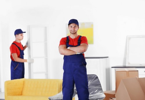 Moving truck service for house and flat removals in Luton