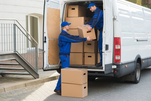 Man with van service in Luton for small moves, storage runs, and collections