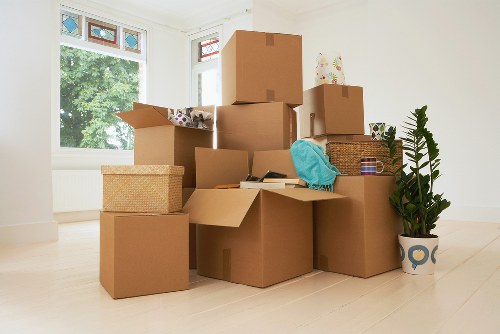 Local moving van support for house and office relocations in Luton